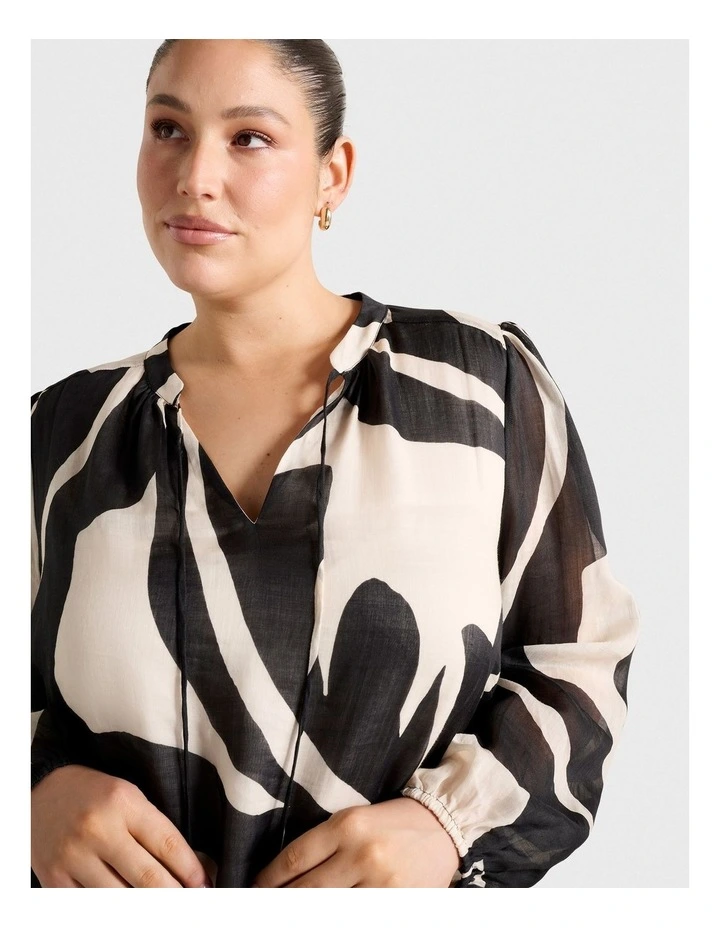 Romina Raglan Blouse in Multi image 4