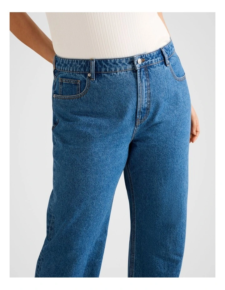 Cloe Straight Leg Jeans in Blue image 4