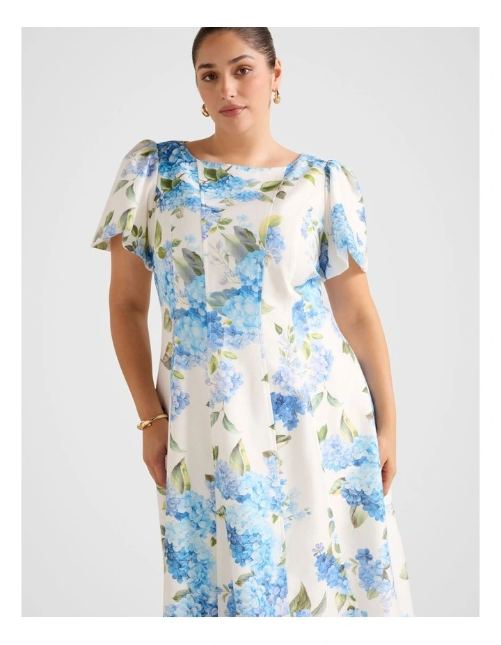 Kaya Printed Flutter Sleeves Midi Dress in Multi image 4