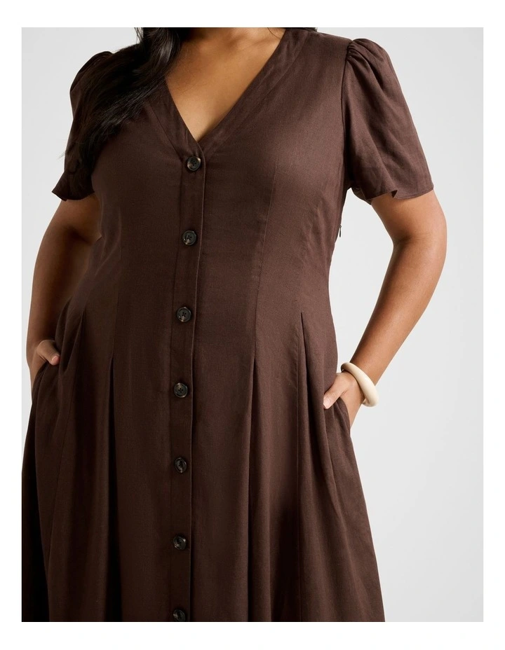 Sanna V-Neck Short Sleeves Midi Dress in Brown image 4