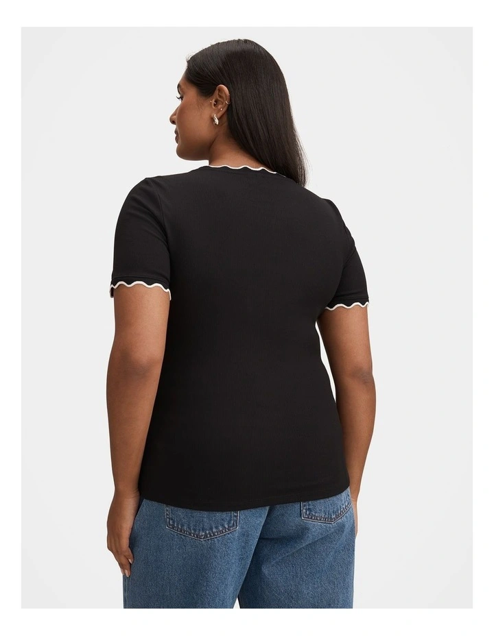 Rebecca Curve Scallop Trim T-shirt in Black image 2