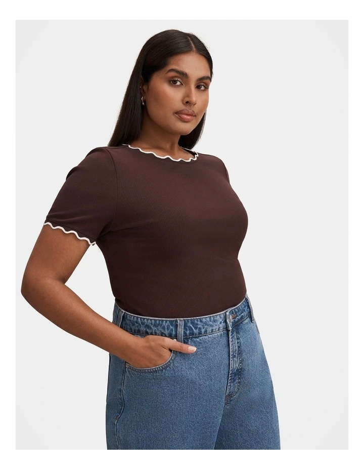 Rebecca Scallop Trim T-shirt in Brown image 3