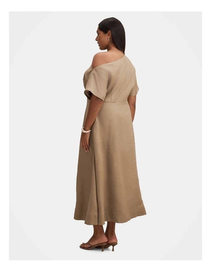 Elissa Tipped Shoulder Midi Dress in Green image 2