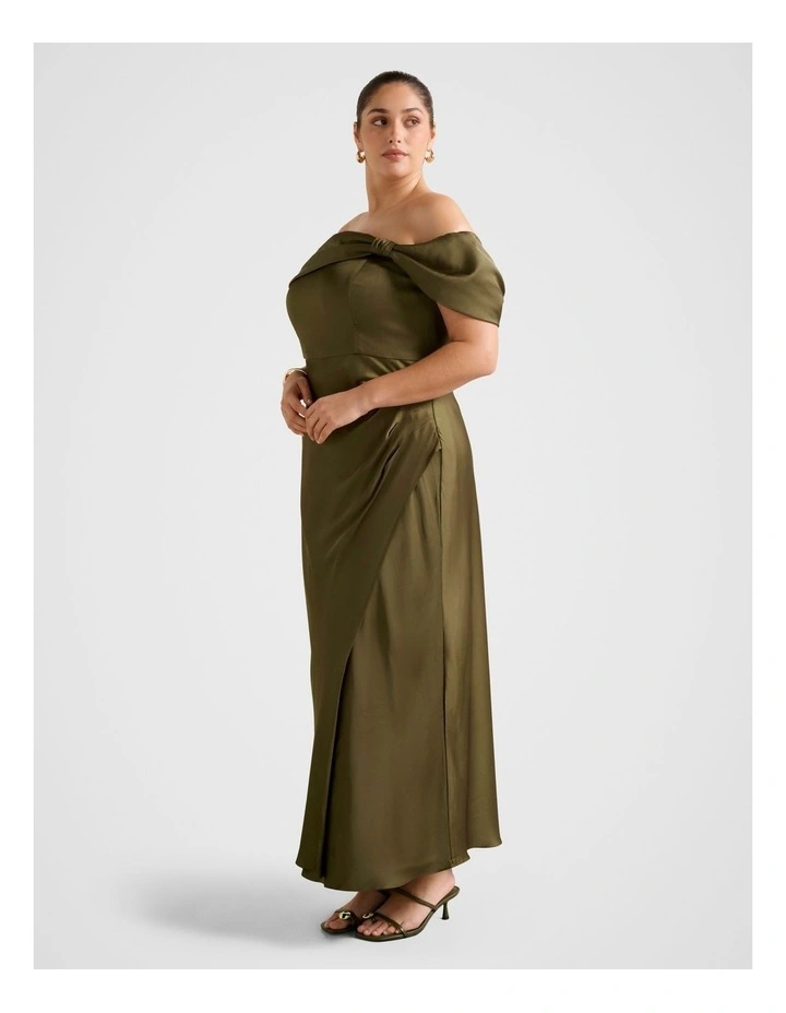 Carmella Bardot Neck Midi Dress in Green image 3
