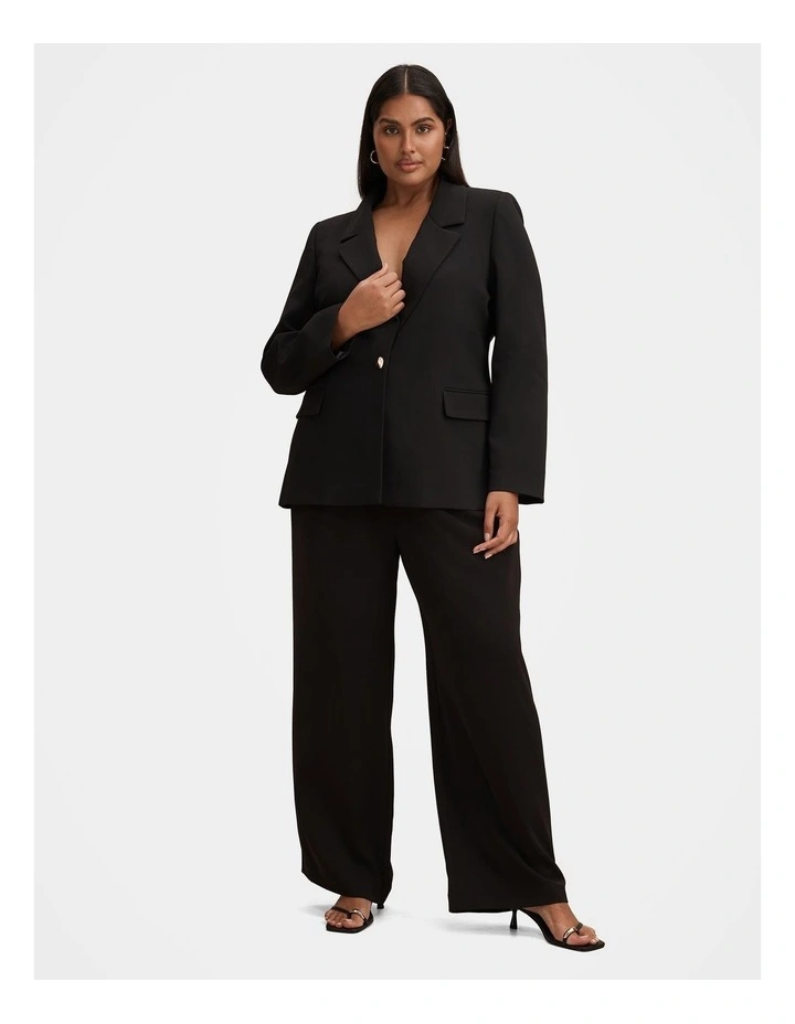 Victoria Single Breasted Blazer in Black image 5