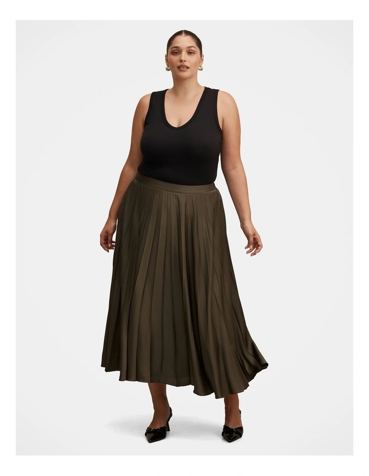 Delphine Pleated Midaxi Skirt in Green image 5