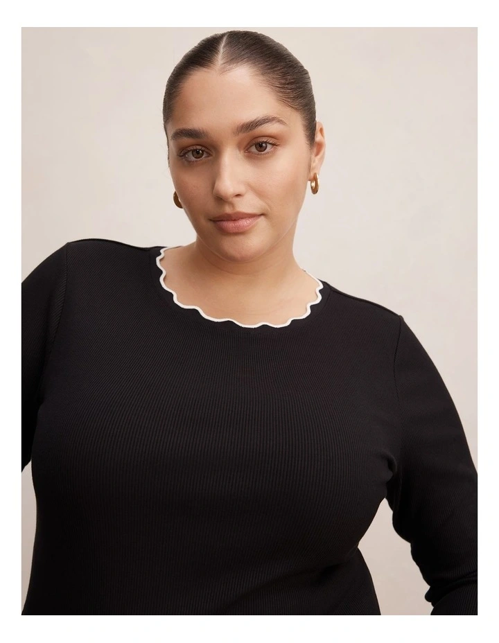 Rebecca Scallop Long Sleeves Top in Black image 4