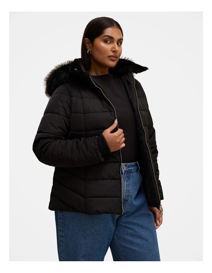 Macey Short Puffer Jacket in Black image 3