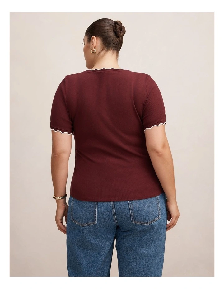 Rebecca Scallop Trim T-shirt in Burgundy image 2