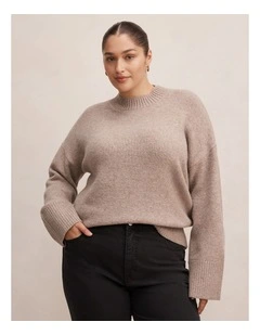 Kerrie Relaxed Sweater in Soft Mocha