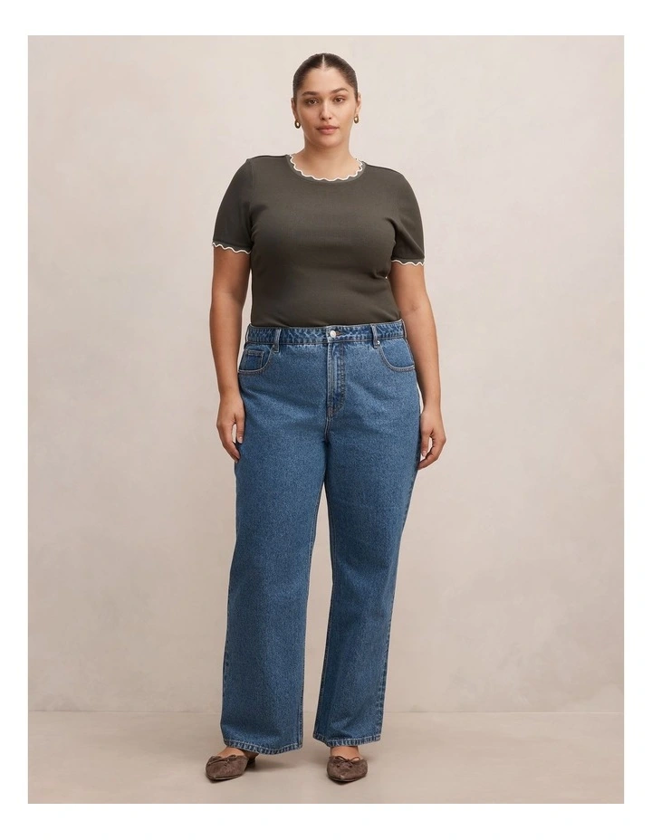 Rebecca Scallop Neck Trim T-shirt in Thyme and Porcelain image 5