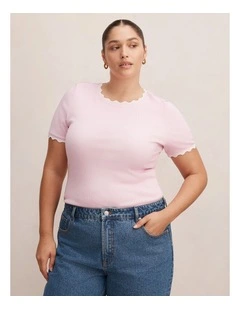 Rebecca Scallop Trim T-Shirt in Pink