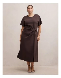 Rose T-shirt Twist Midi Dress in Chocolate