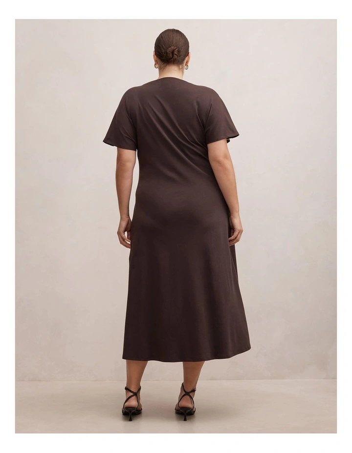 Rose T-shirt Twist Midi Dress in Chocolate image 2