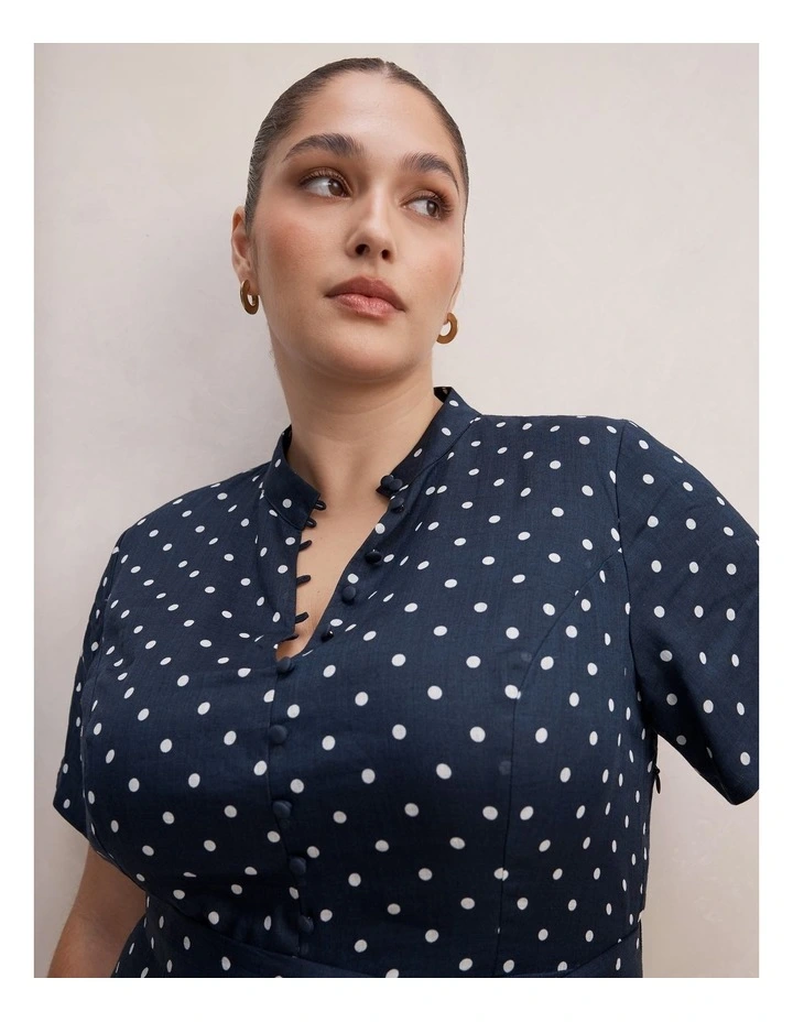 Therese Short Sleeves Midi Dress in Blue image 4