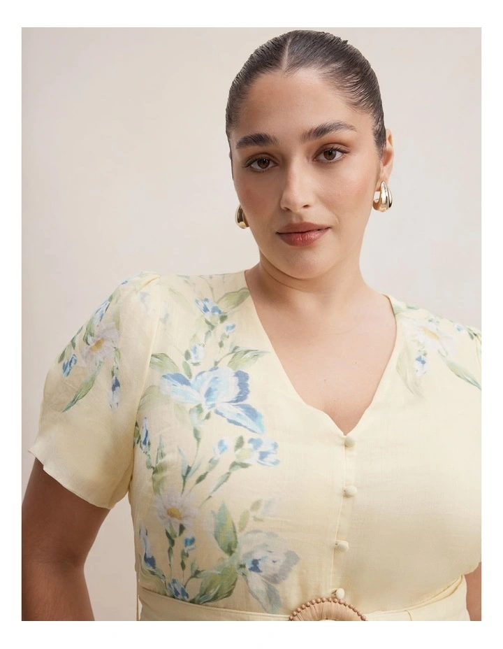 Calissa V-Neck Short Sleeves Midi Dress in Yellow image 4