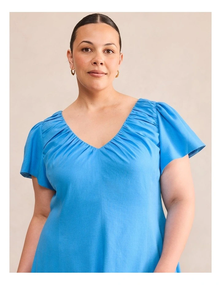 Rue Puff Sleeves Gathered Midi Dress in Blue image 4
