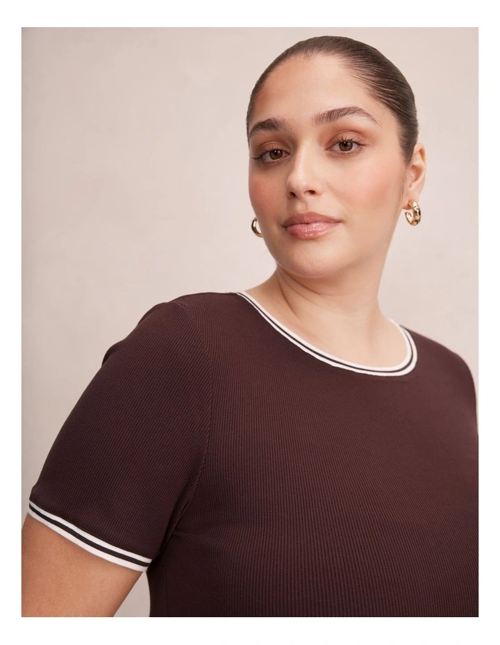 Rosie Tipped Trim Short Sleeves T-shirt in Brown image 4