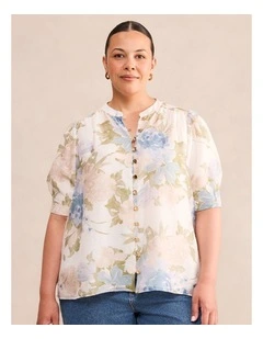 Tahlia Tuck Detail Blouse in Cream