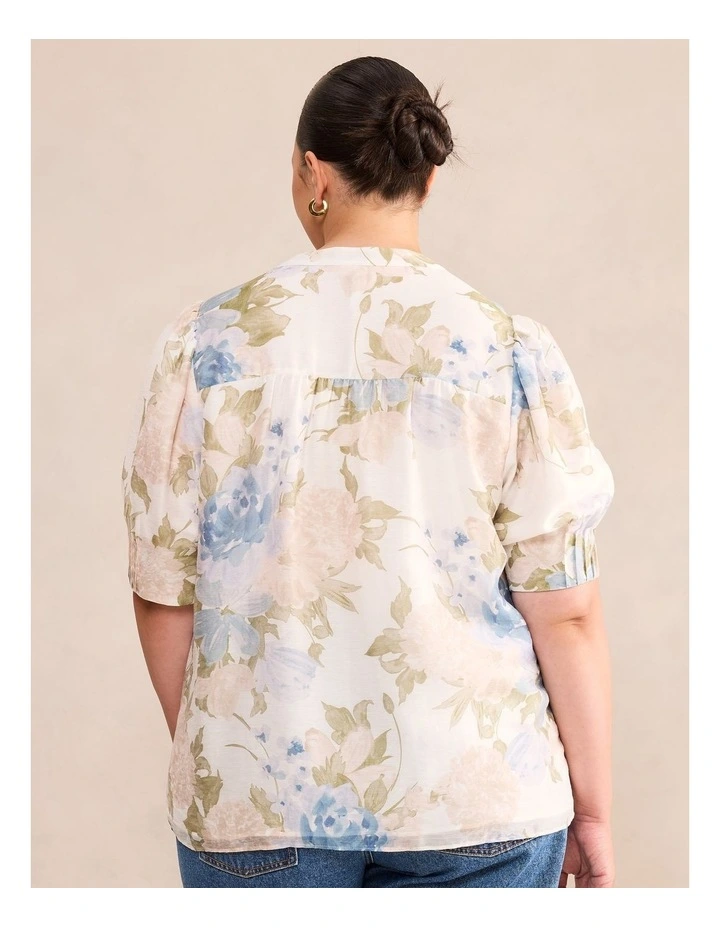 Tahlia Tuck Detail Blouse in Cream image 2