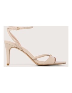 Kristin Heel in Nude
