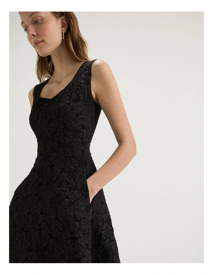 Azalea Midi Dress in Black image 4
