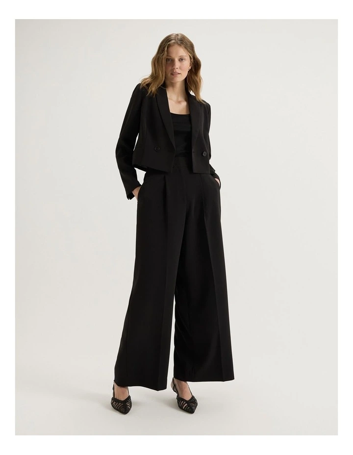 Azalea Jacket in Black image 6
