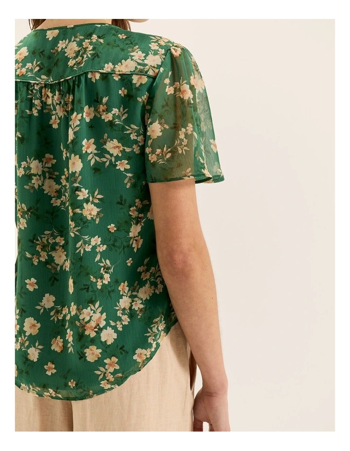 Meadows Floral Top in Green image 3