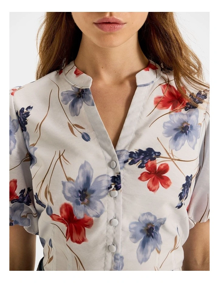 Rosa Blouse in Soft Blue image 3