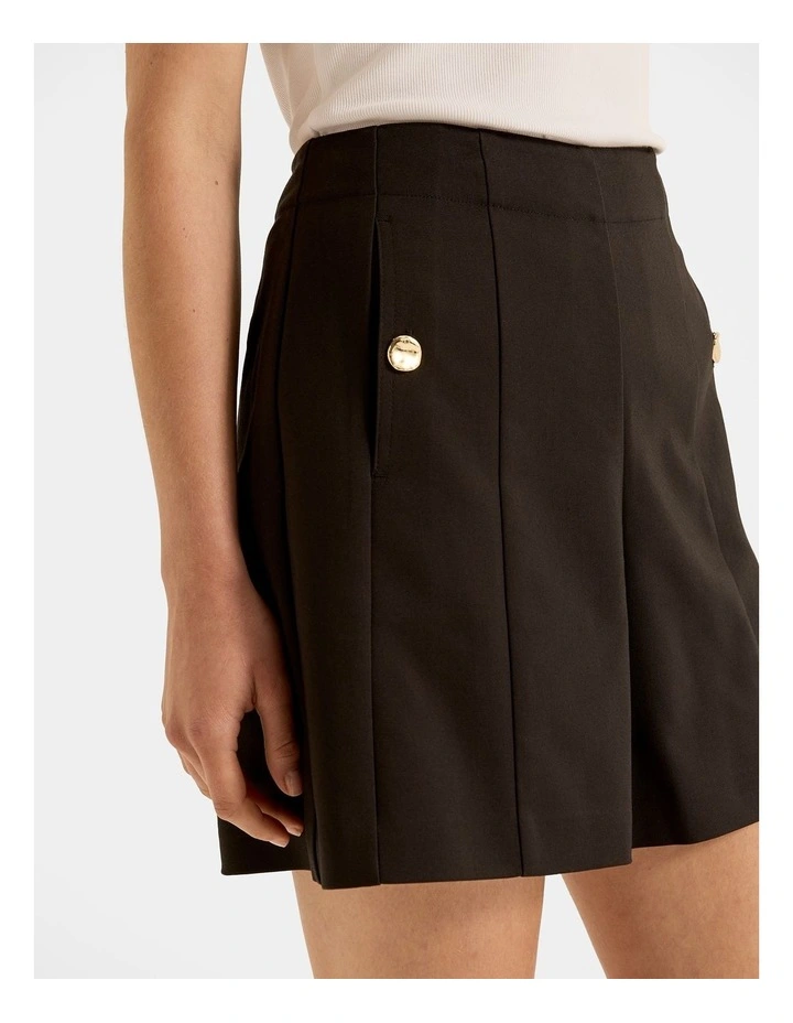 Joanne Shorts in Black image 3
