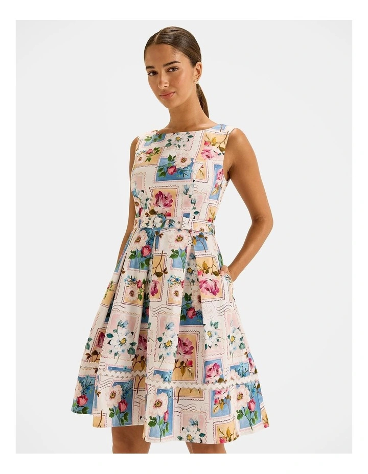 Postcards Pleated Dress in Ivory image 3