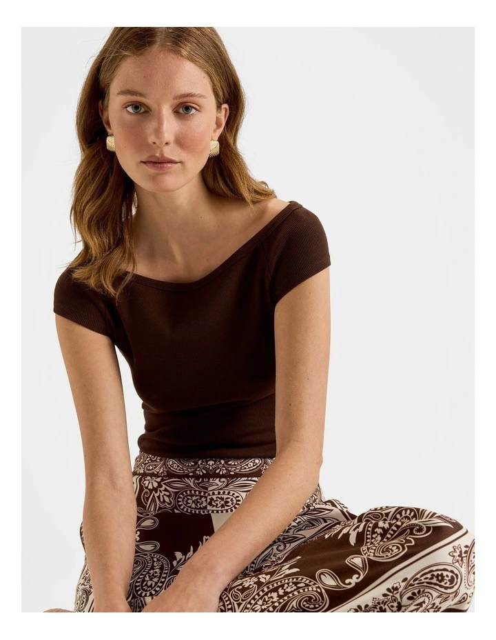 Isla Ribbed Top in Chocolate image 5