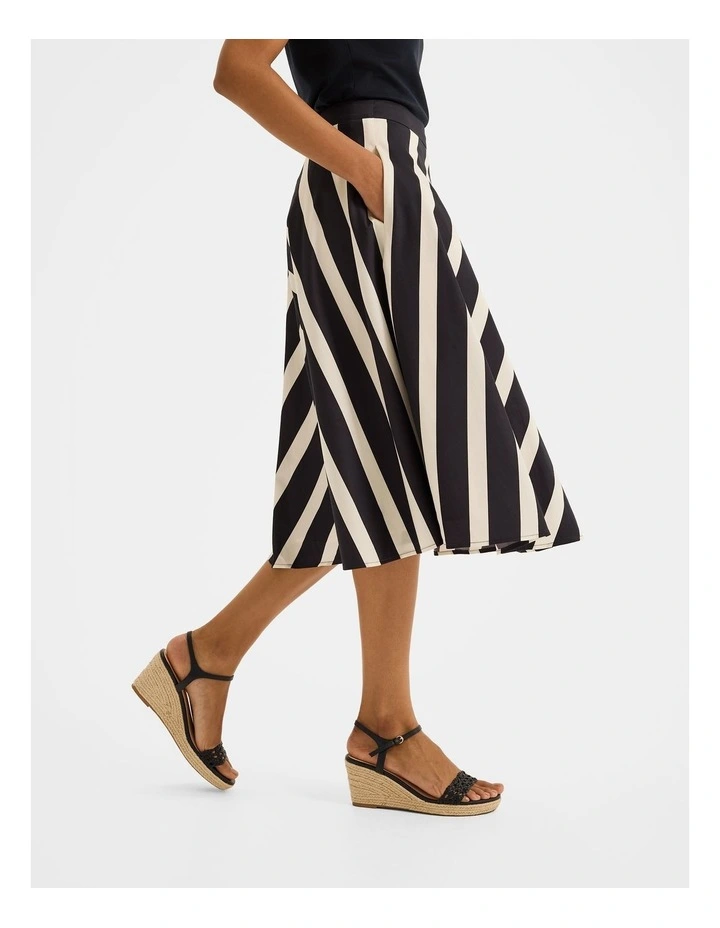 Umbrella Chevron Midi Skirt in Ink image 3
