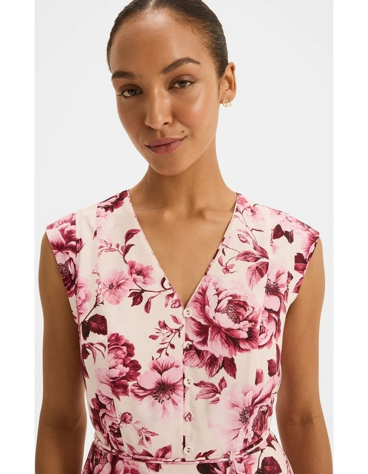Edie Floral Midi Dress in Pink image 3