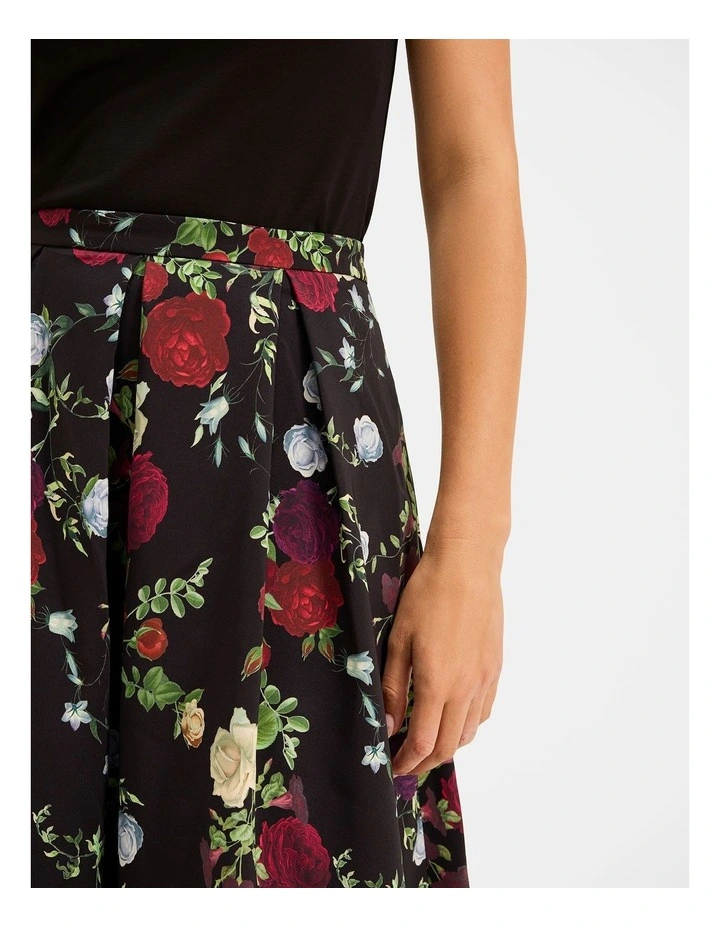 Soiree Midi Skirt in Black image 4
