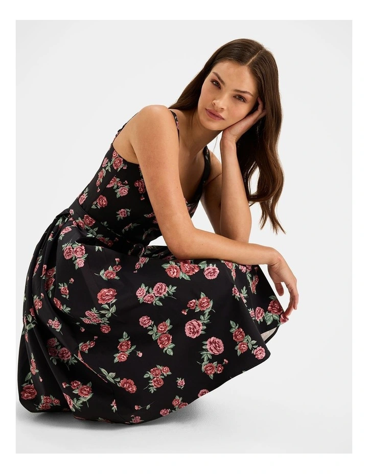 Cameo Rose Tea Dress in Black image 3