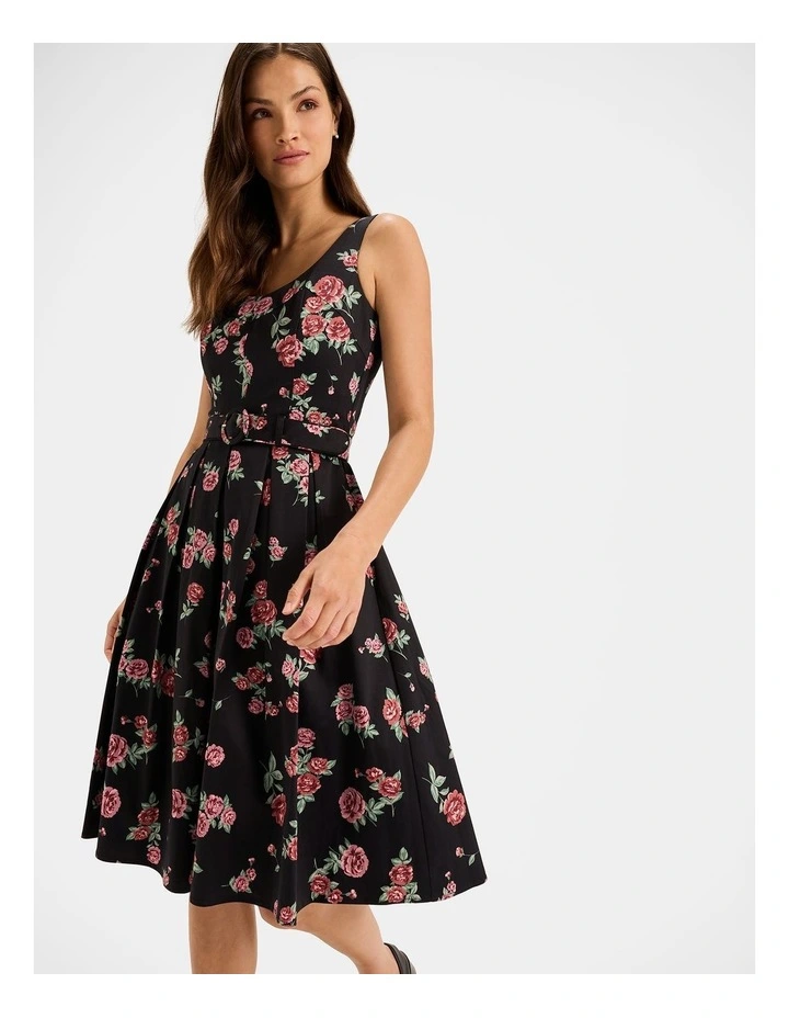 Cameo Rose Tea Dress in Black image 4