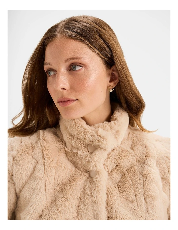 Sovereign Faux Fur Jacket in Oatmeal image 4