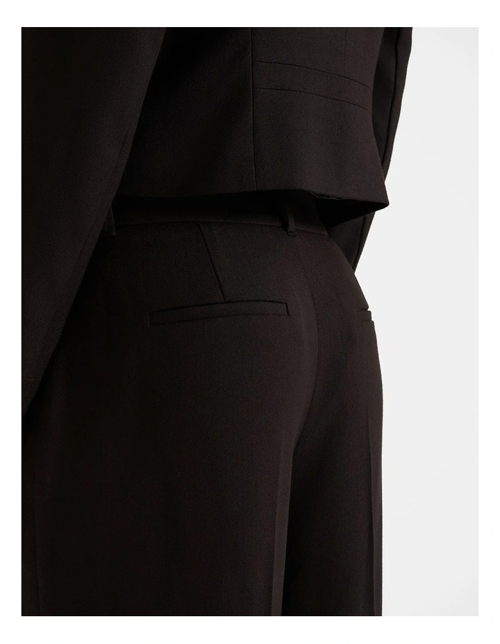 Vivien Pant in Black image 6