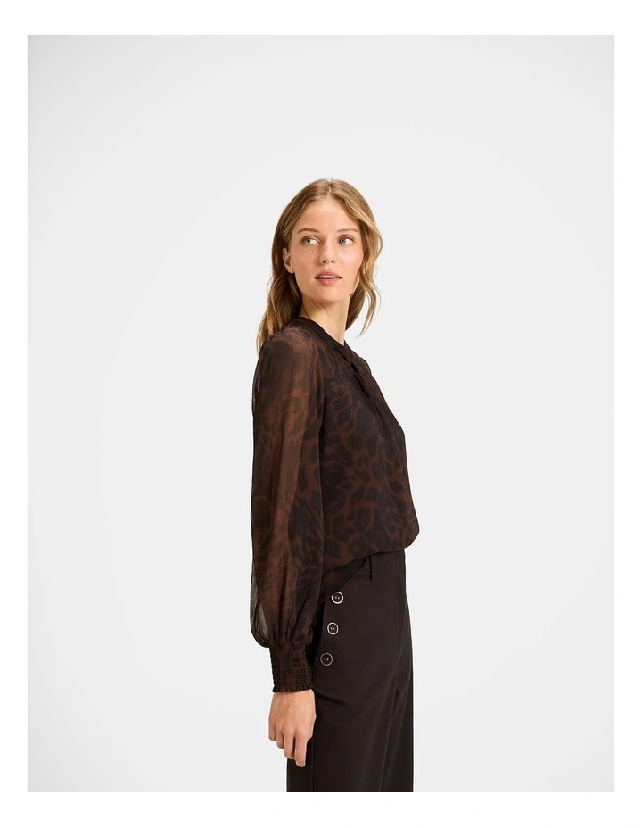 Malmo Blouse in Brown image 3