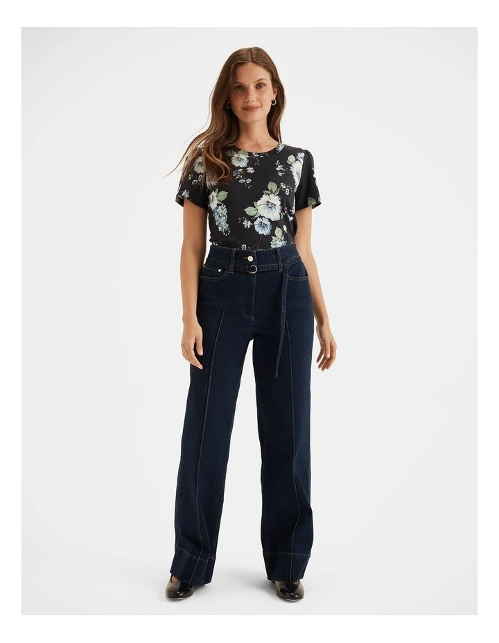 Appolonia Tee image 6