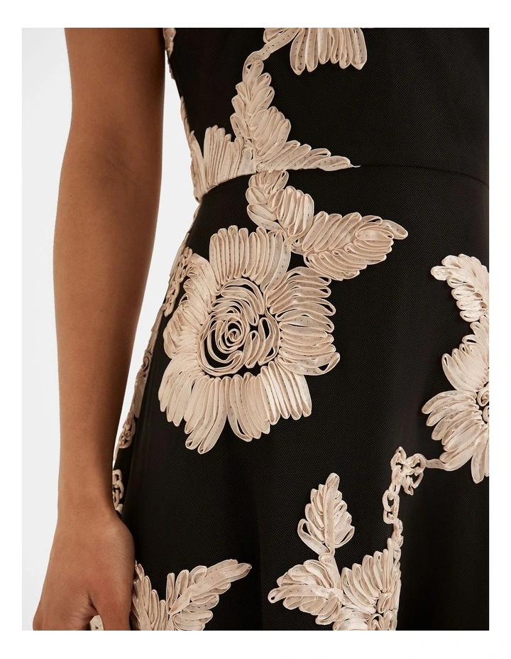 Valencia Gown image 4