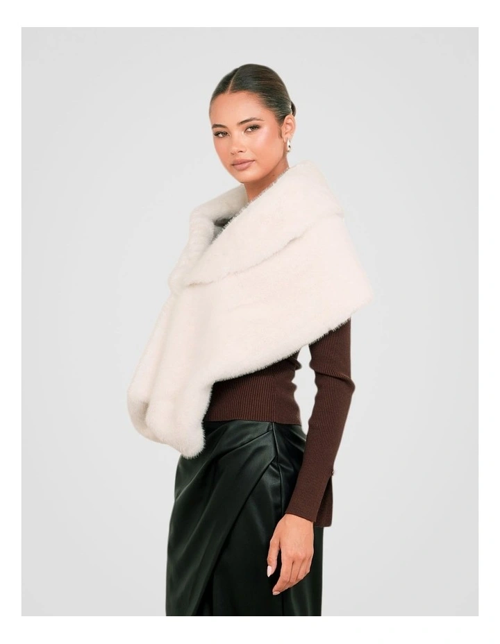 Blakely Faux Fur Stole Jacket in Cream image 3