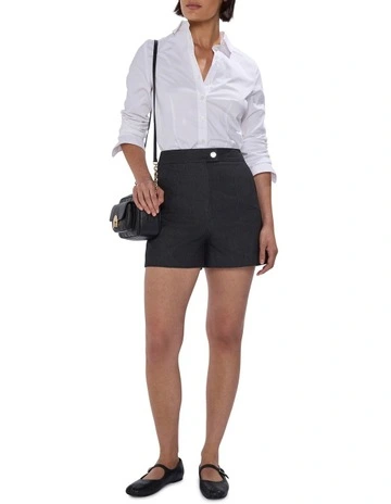 Tate Smart Denim Short in Washed Black