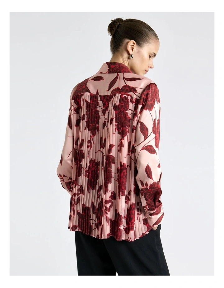 Amour Floral Pleat Back Shirt in Pink image 4
