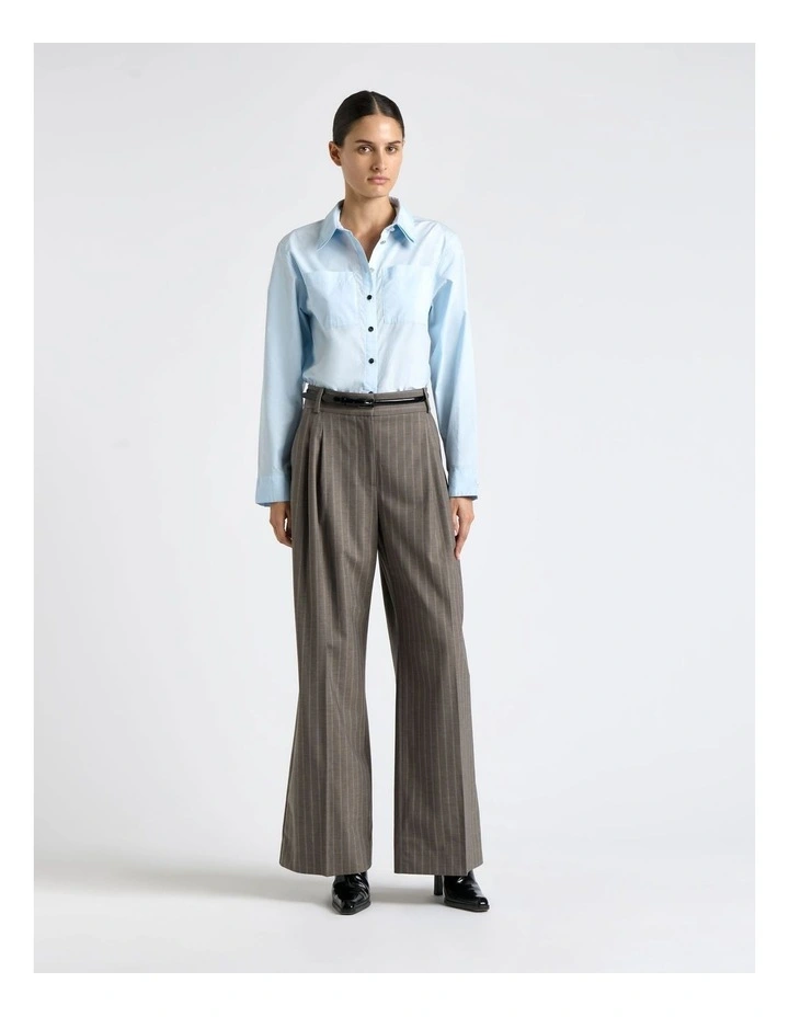 Good Earth Cotton Cropped Double Collar Shirt in Sky image 1