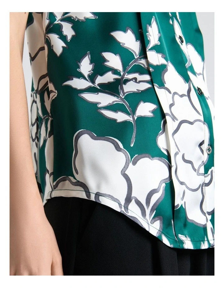 Graphic Floral Satin Tilt Sleeve Blouse in Green image 4