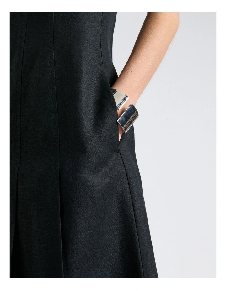Linen Blend Zip Pleated Midi Dress in Black image 6