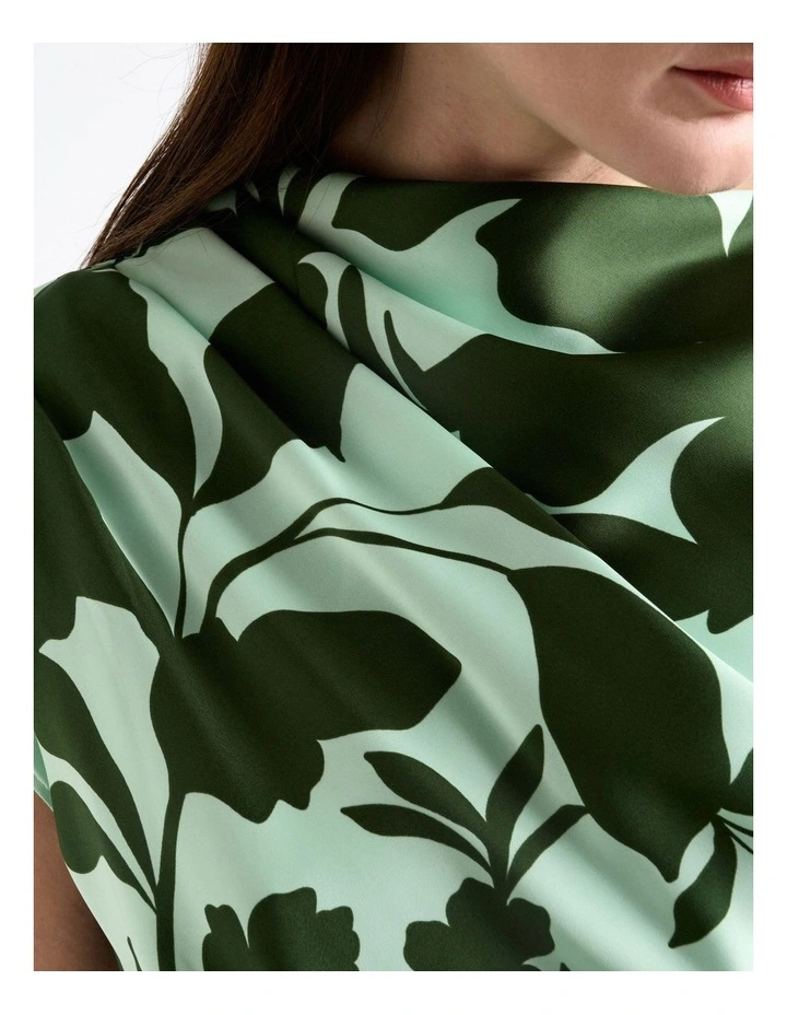 Shadow Garden Midi Dress in Green image 4