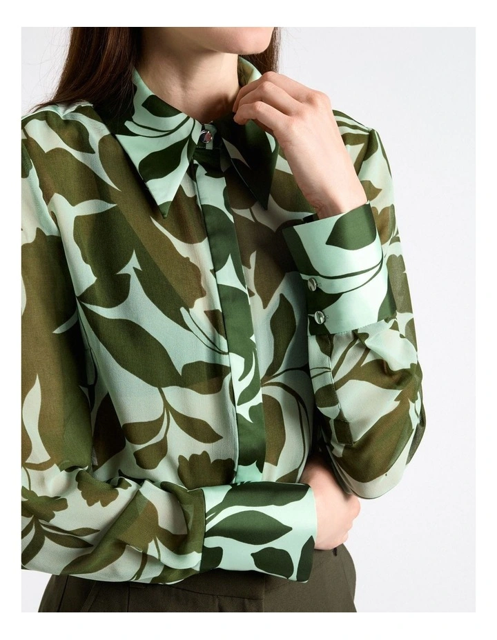 Shadow Garden Georgette Shirt in Green image 4